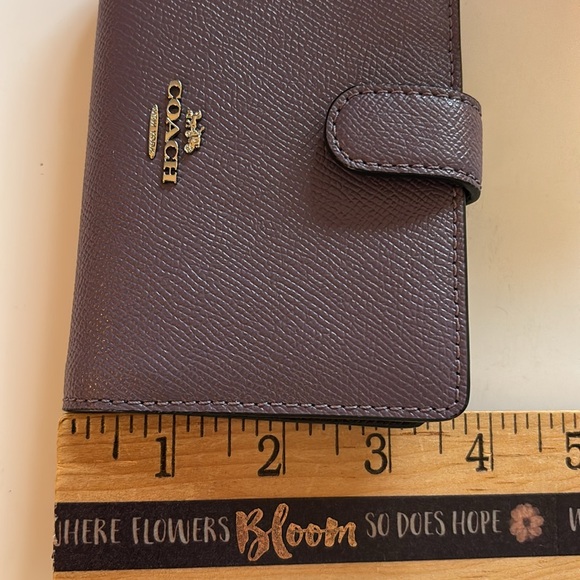 COACH Purple Leather Medium Bifold Wallet Corner Zip Coach Purple Wallet - Picture 8 of 16